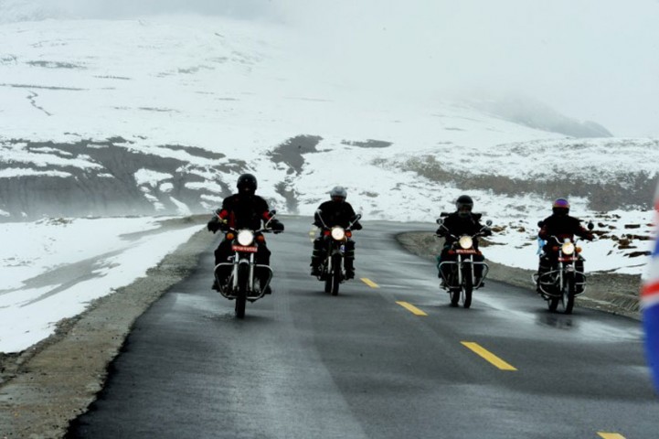 Overland Journey to Leh FIT Bike tour